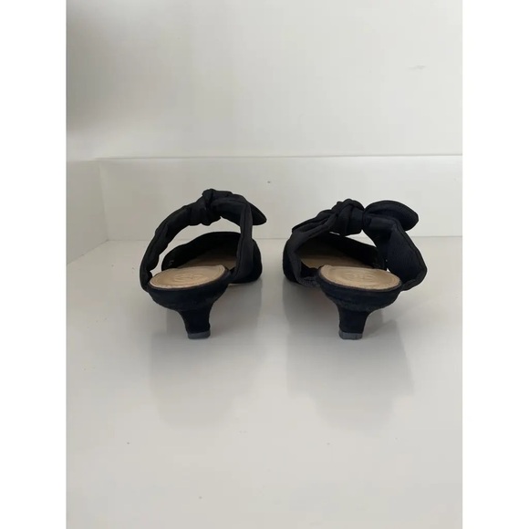 The Row Black Heels with Bow Detail - Picture 3 of 7